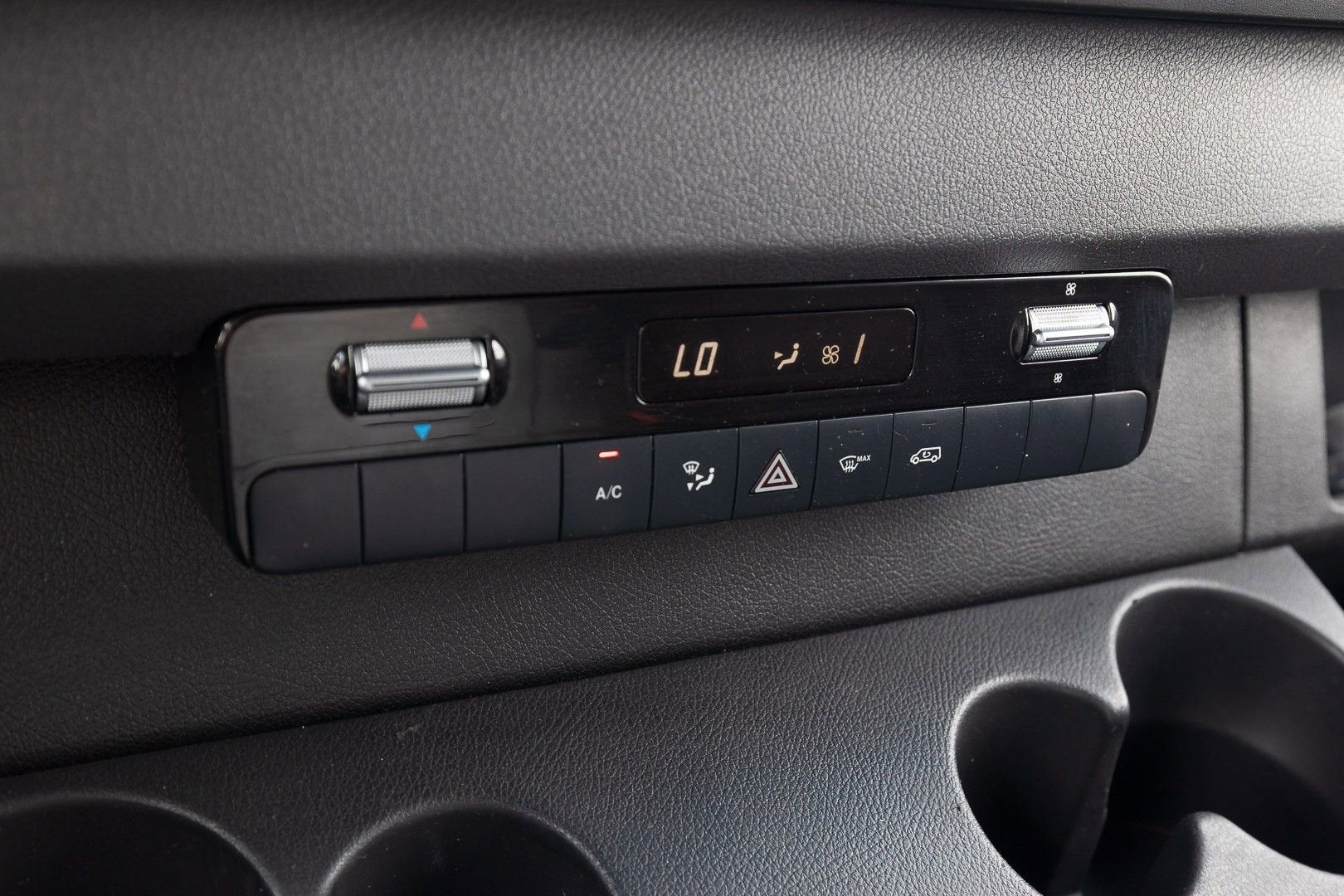 2020 Mercedes-Benz Sprinter Van 2500 STANDARD ROO