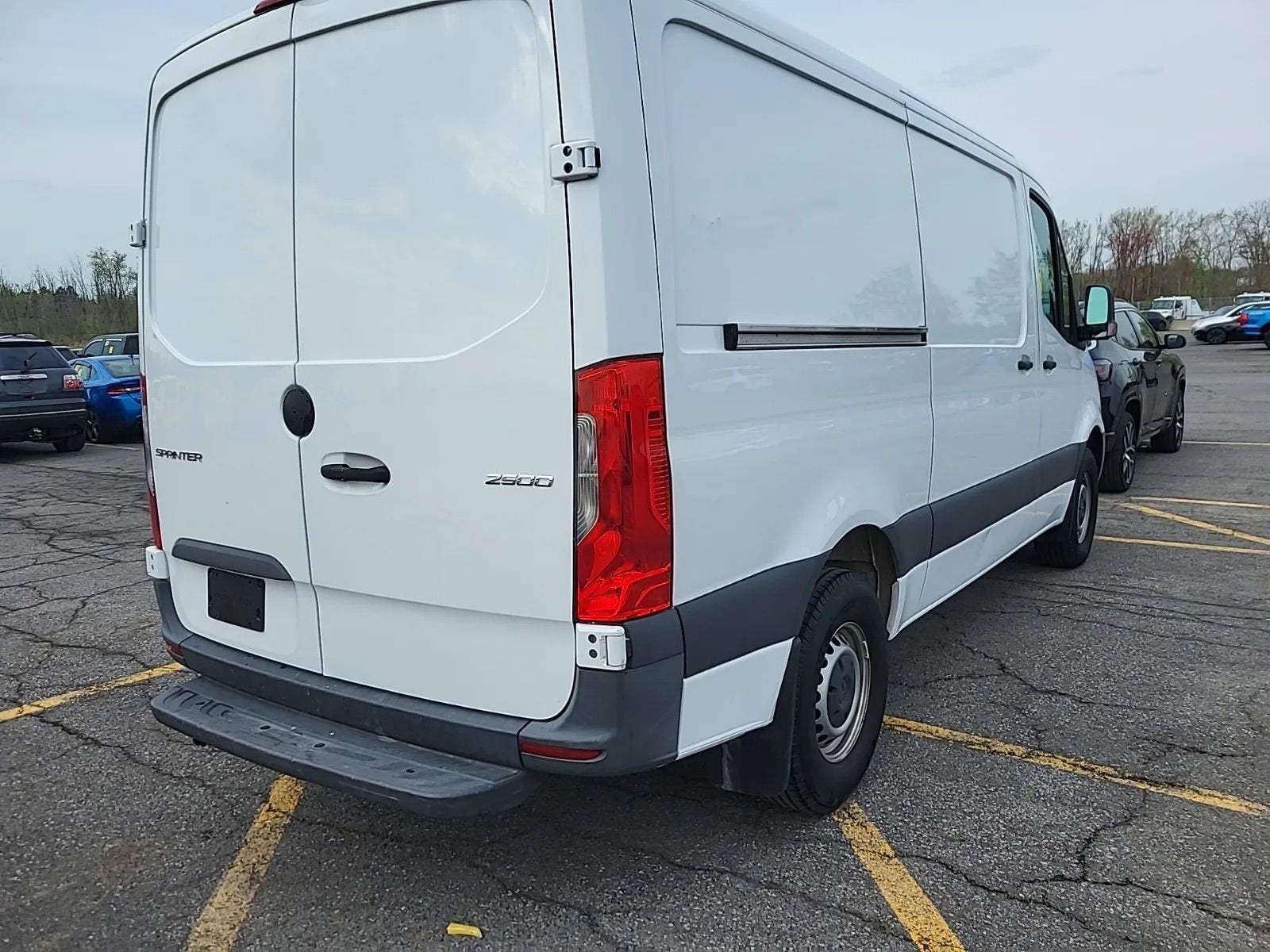 2020 Mercedes-Benz Sprinter Van 2500 STANDARD ROO