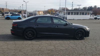 2022 Audi A8 4DR SDN L 55 TFSI