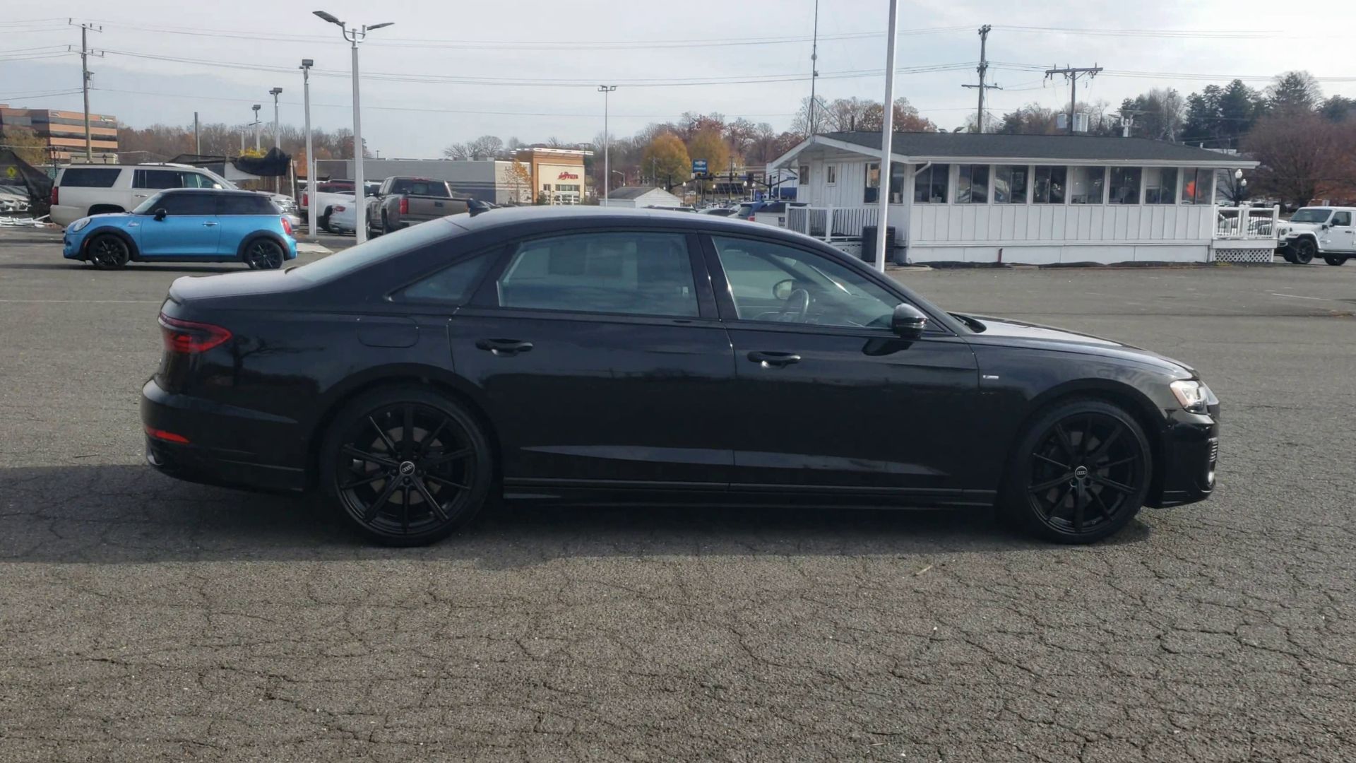 2022 Audi A8 4DR SDN L 55 TFSI