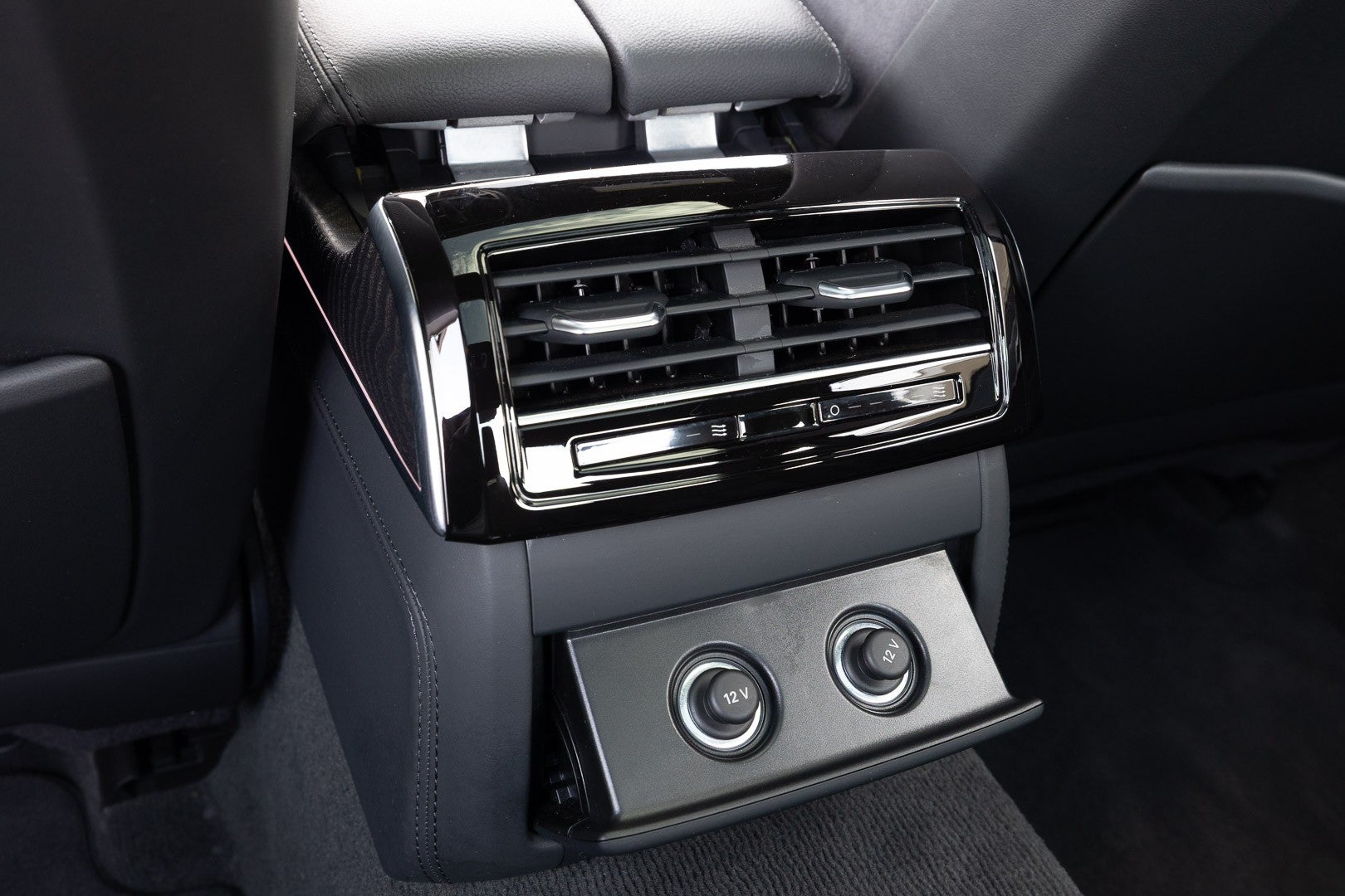 2022 Audi A8 4DR SDN L 55 TFSI