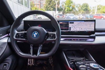 2025 BMW i5 xDrive40