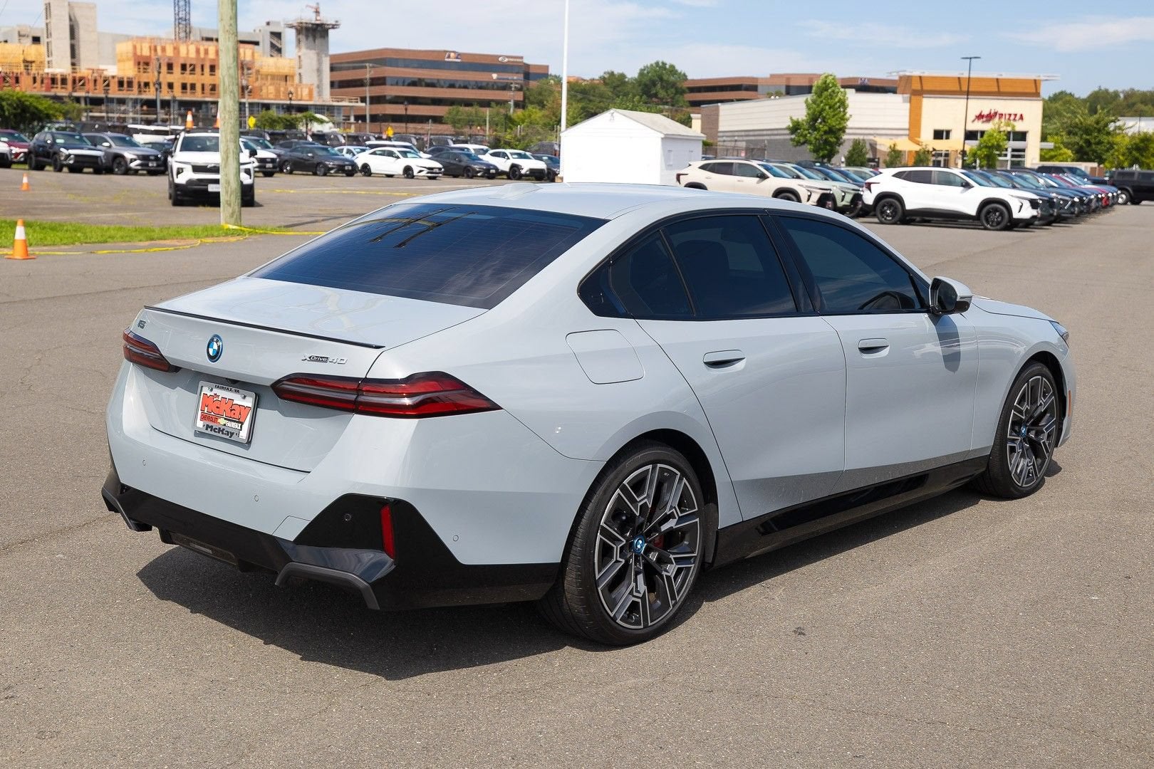 2025 BMW i5 xDrive40