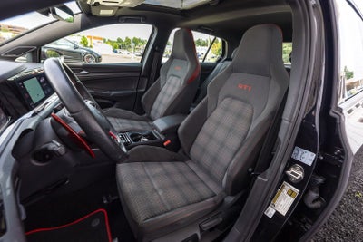 2024 Volkswagen Golf GTI SE