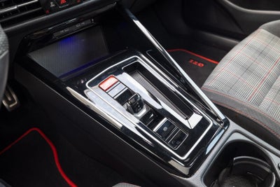 2024 Volkswagen Golf GTI SE