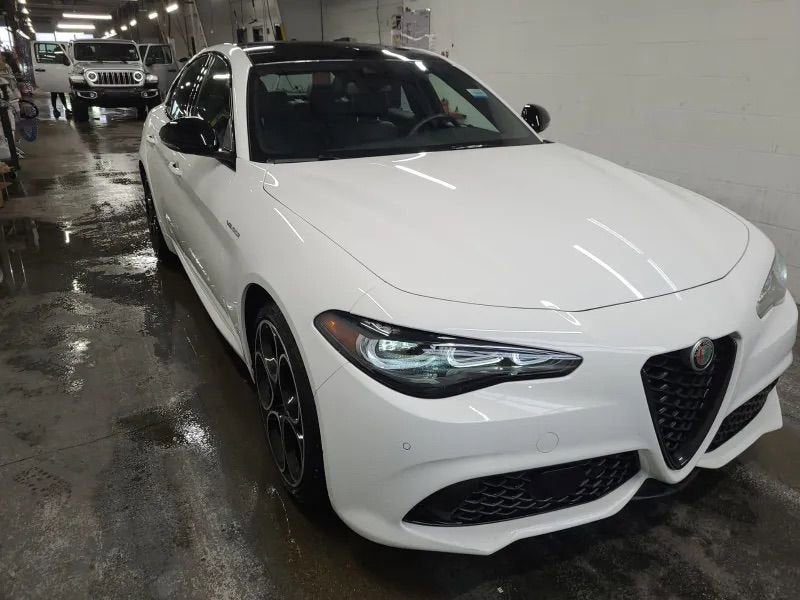 2024 Alfa Romeo Giulia Veloce