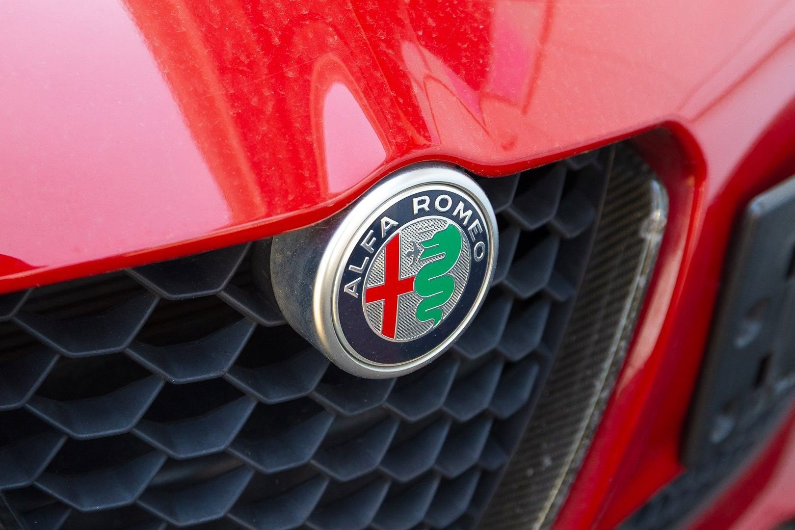 2023 Alfa Romeo Giulia Estrema