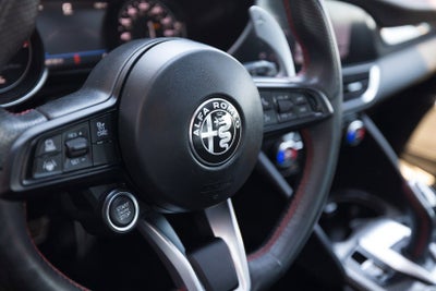 2023 Alfa Romeo Giulia Estrema