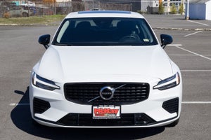 2022 Volvo S60 Recharge Plug-In Hybrid T8 R-Design Expression